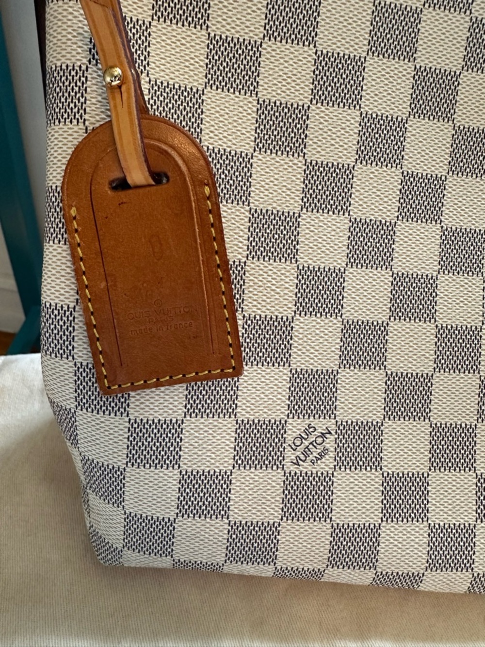 Louis Vuitton Graceful PM in Damier Azur - Picture 3 of 16